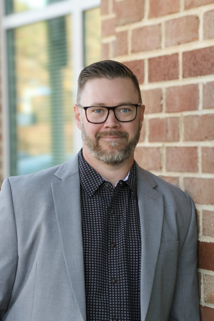 Darren Harvey, Employee Benefits Consultant